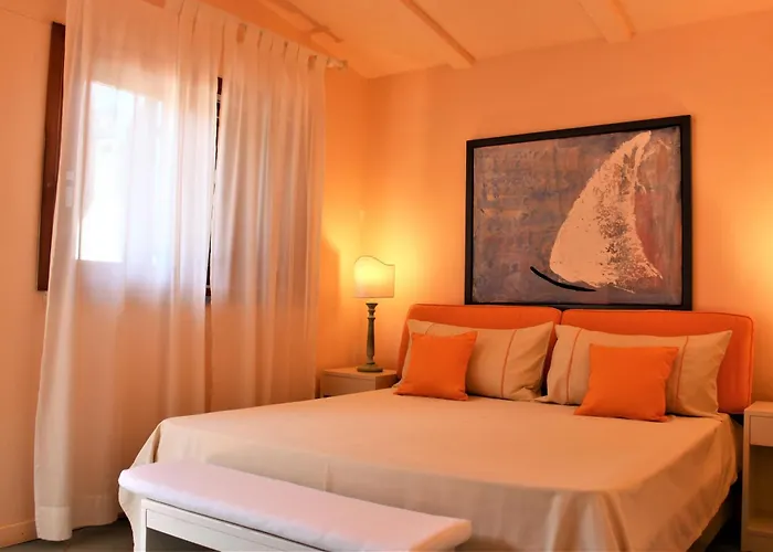 Les Oliviers ポルト・アッズッロ