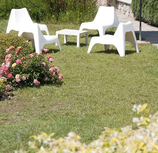 アパートホテル Les Oliviers ポルト・アッズッロ